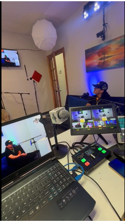 Reíny El Caballero durante su participación en Nikrotv.